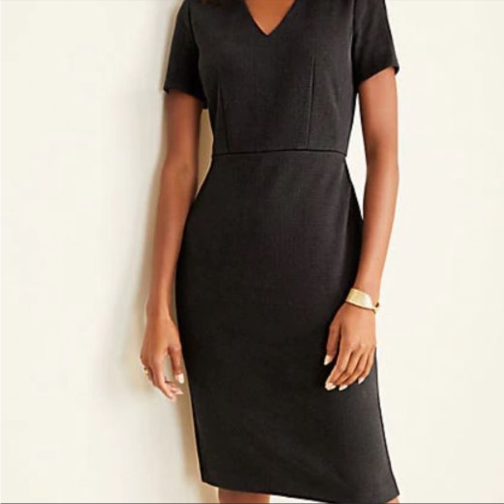 ANN TAYLOR PETITE BLACK DRESS